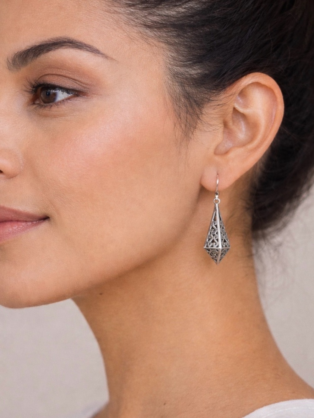 Vintage 925 TAXCO Sterling Silver Rhomboid Kite Teardrop Dangle Pierced Earrings